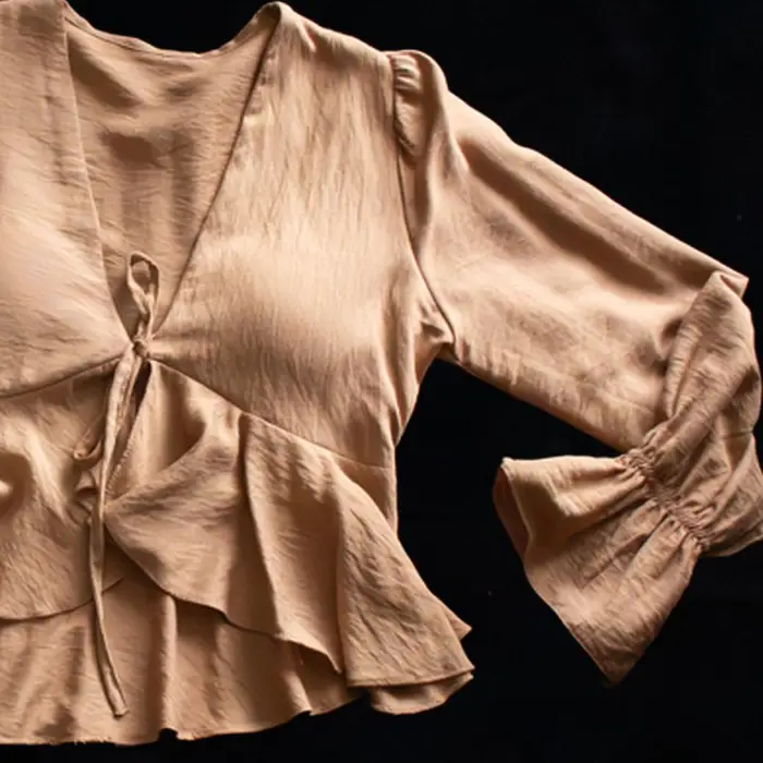 Blusa Romántica con Volados y Lazo Frontal