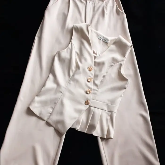 Conjunto Sastrero Palazzo y Chaleco con Volados